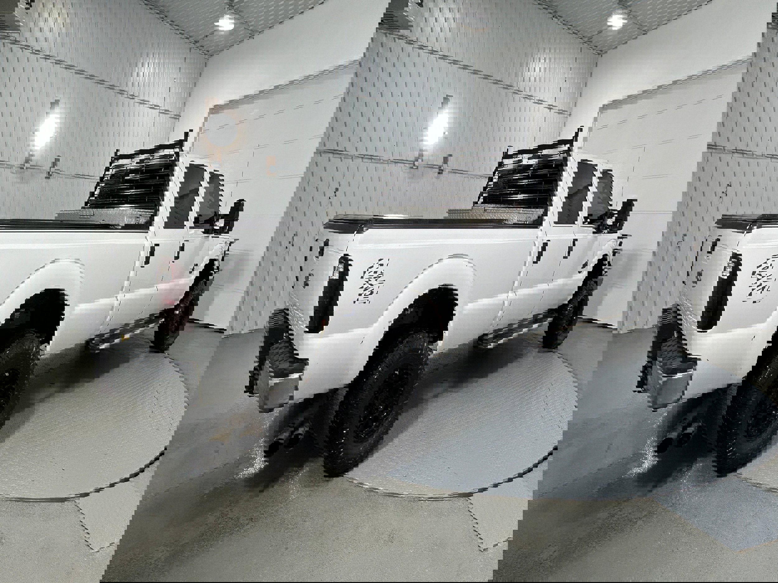 Used 2015 Ford F350 XL w/ Power Equipment Group image 25