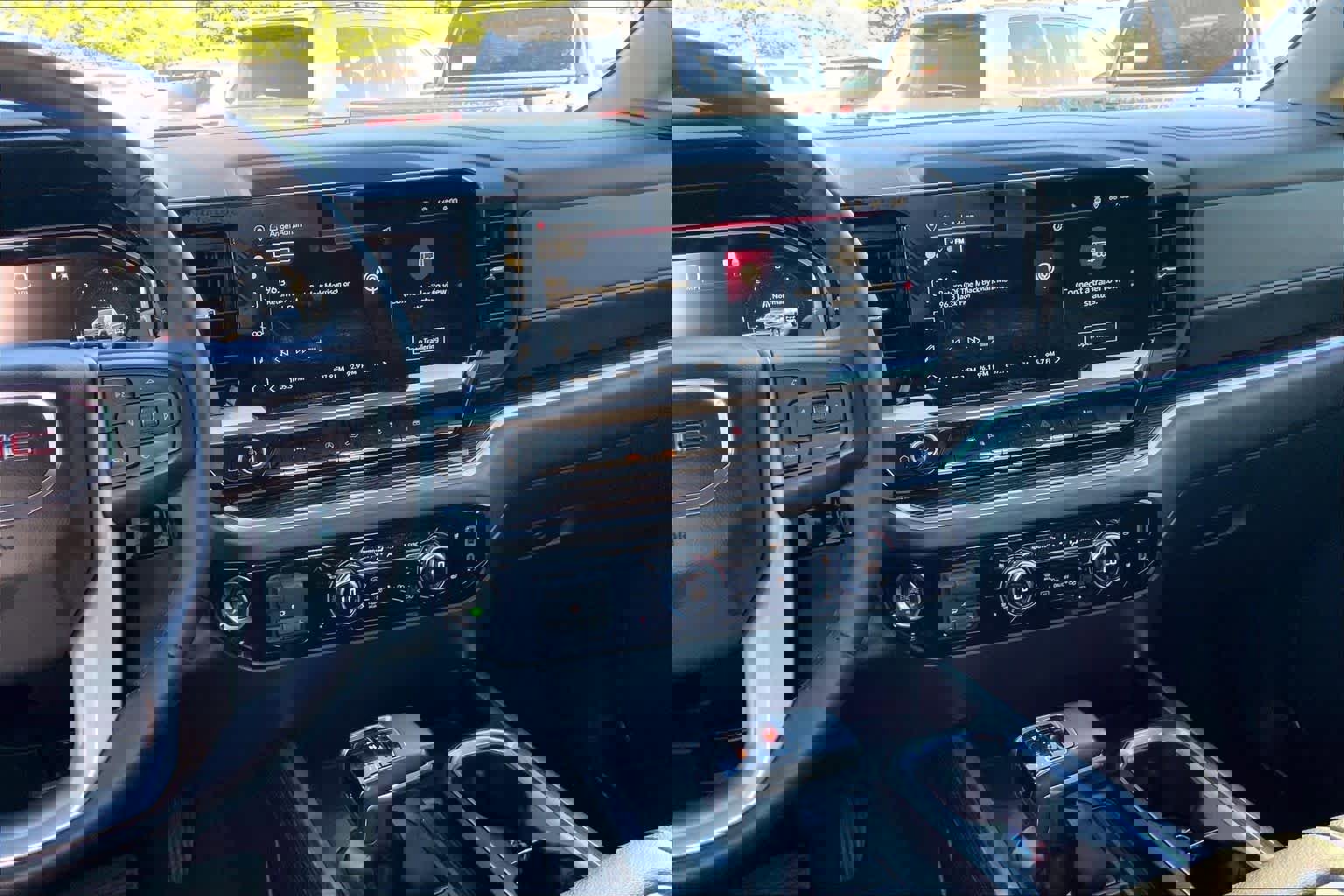 Used 2022 GMC Sierra 1500 Elevation w/ Elevation Premium Package image 7