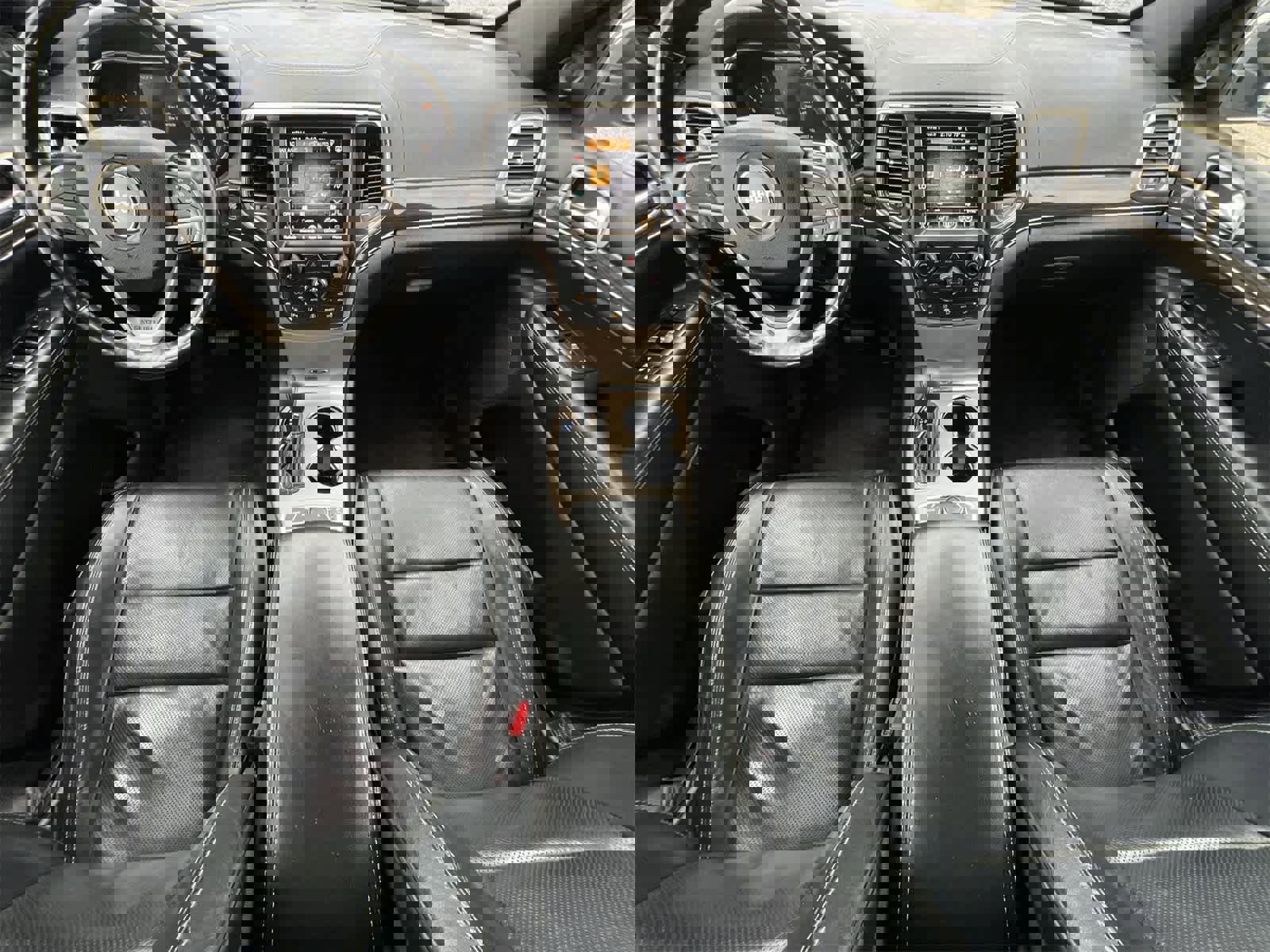 Used 2017 Jeep Grand Cherokee Overland w/ Jeep Active Safety Group image 16