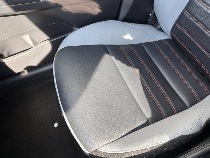 Used 2023 Nissan Kicks SR w/ SR Premium Package FWD image 25