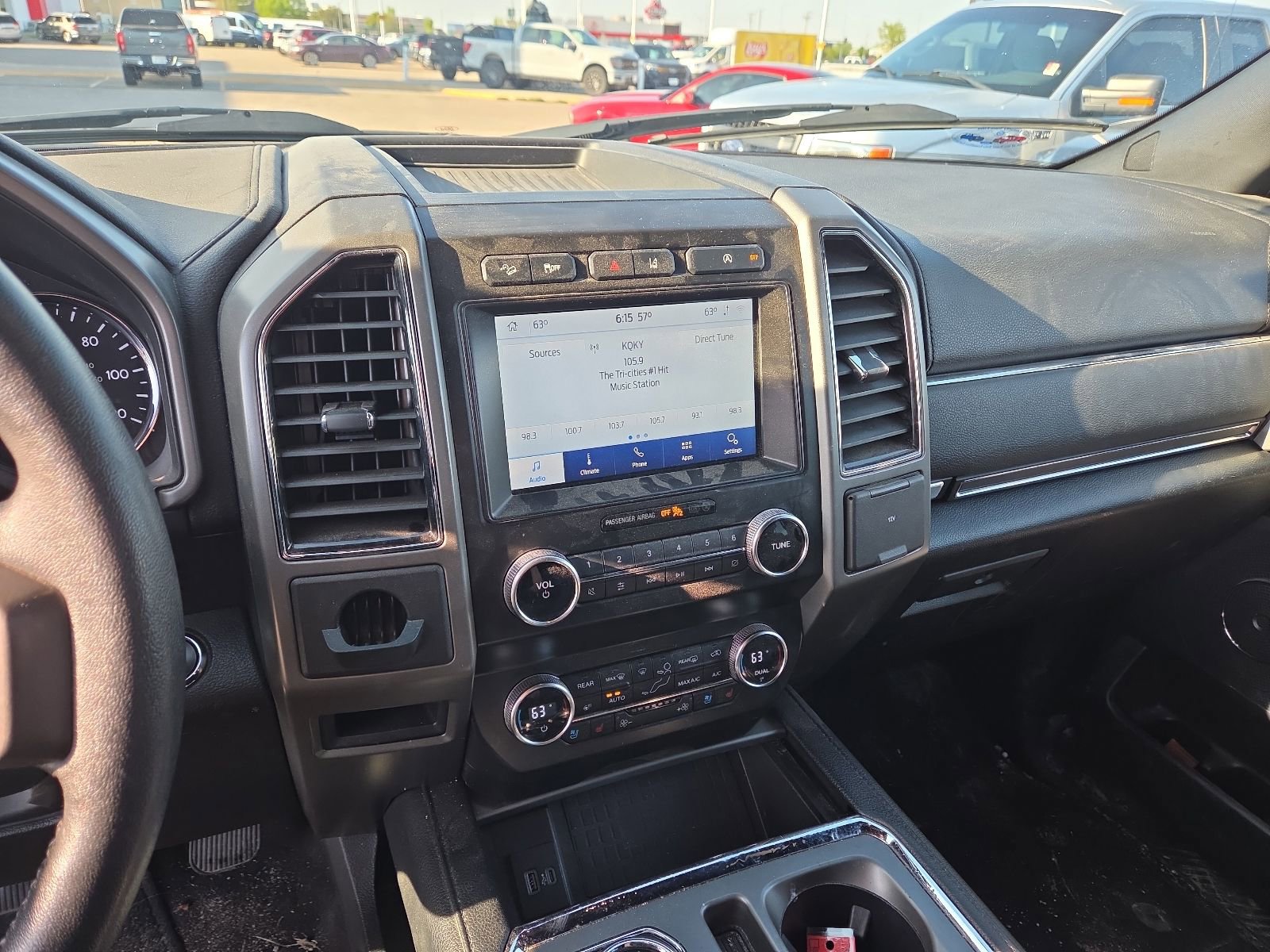 Used 2020 Ford Expedition Max XLT w/ Equipment Group 202A AWD/4WD image 9