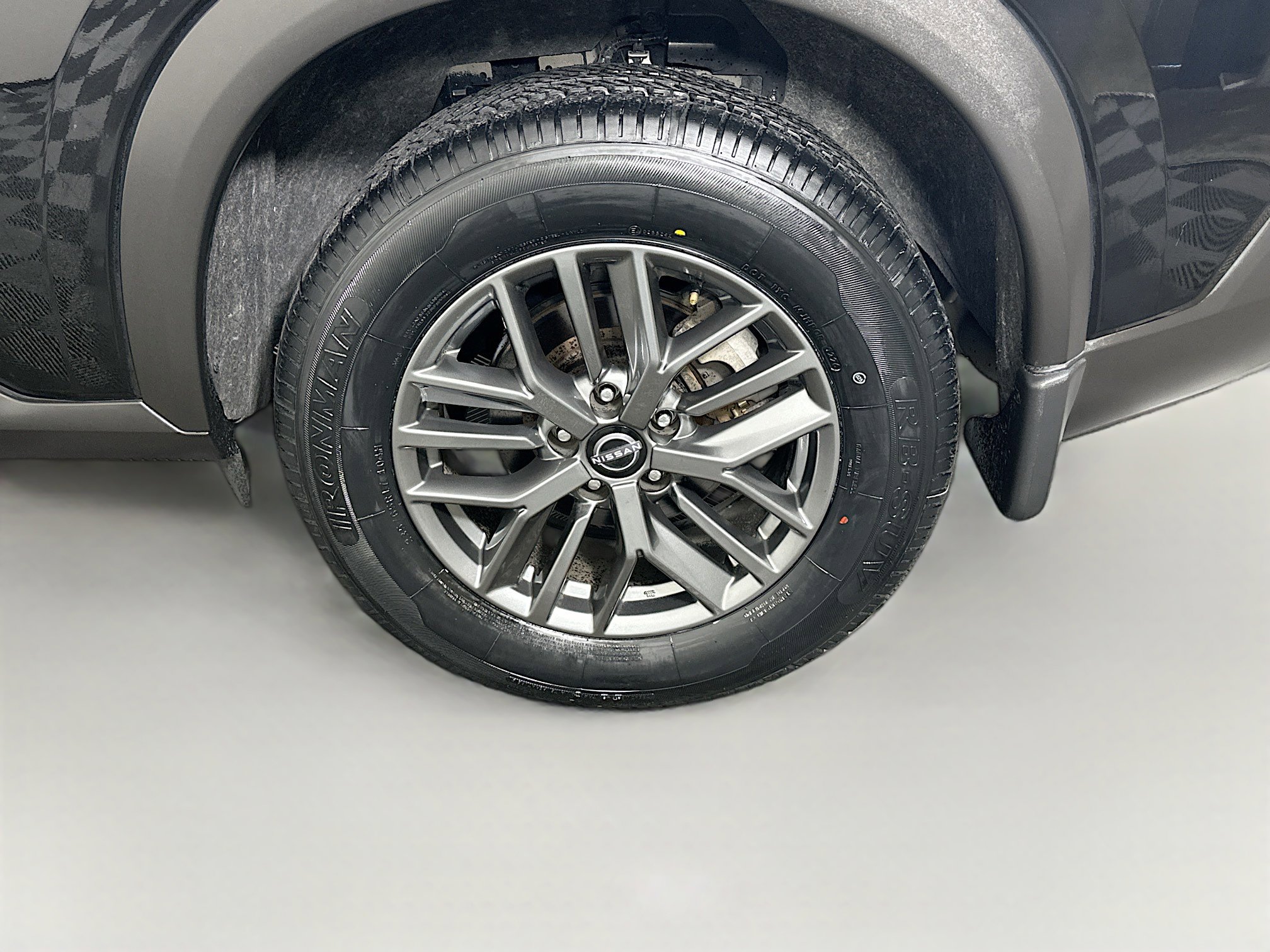 Used 2023 Nissan Rogue S image 11