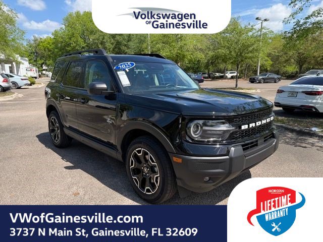 Used 2025 Ford Bronco Sport Outer Banks AWD/4WD image 1
