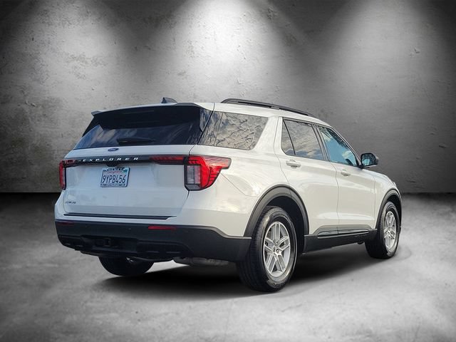 Used 2026 Ford Explorer Active RWD image 3
