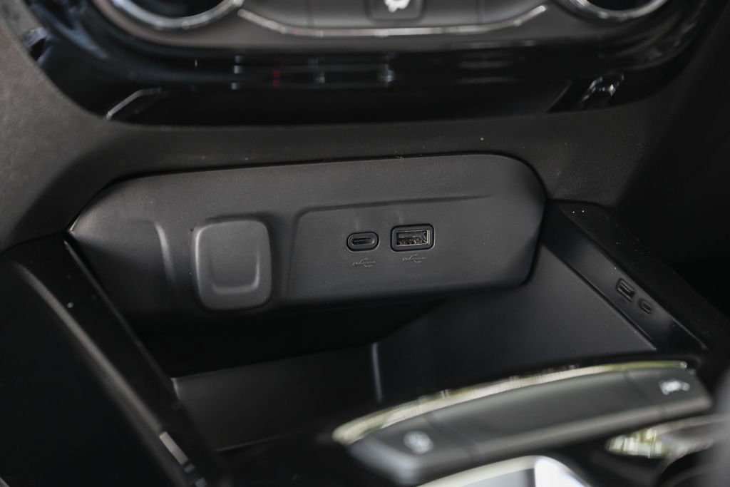 New 2026 Chevrolet Trax LT w/ LPO, Blackout Package FWD image 25