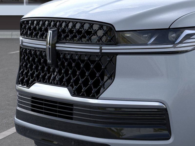 New 2025 Lincoln Navigator Reserve w/ Jet Appearance Package image 17