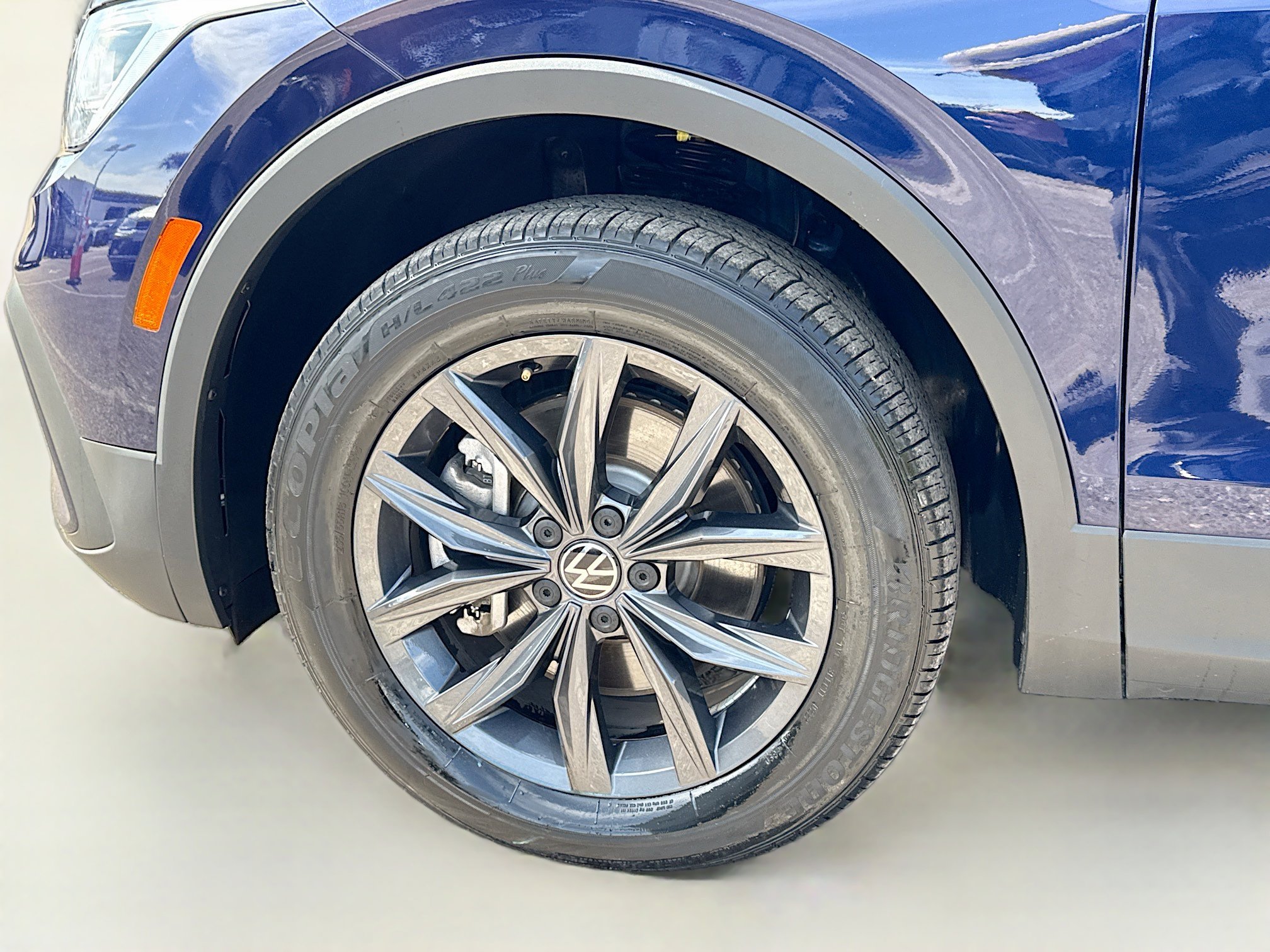 Used 2022 Volkswagen Tiguan SE image 43