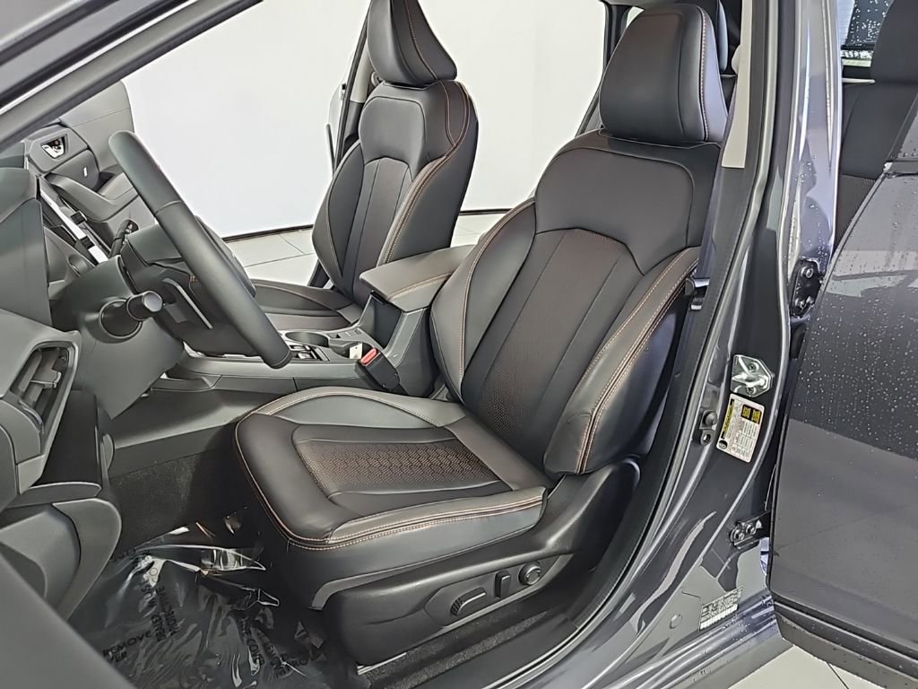 Certified 2025 Subaru Crosstrek 2.5i Limited w/ Crosstrek Mirror Package image 24