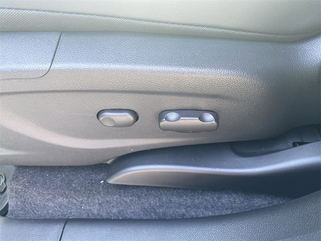 Used 2022 Buick Encore Preferred w/ Safety Package image 12