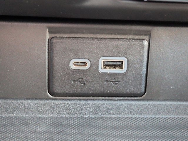 Used 2023 Chevrolet Suburban LT AWD/4WD image 24