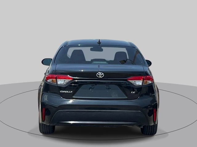 Used 2022 Toyota Corolla LE FWD image 3
