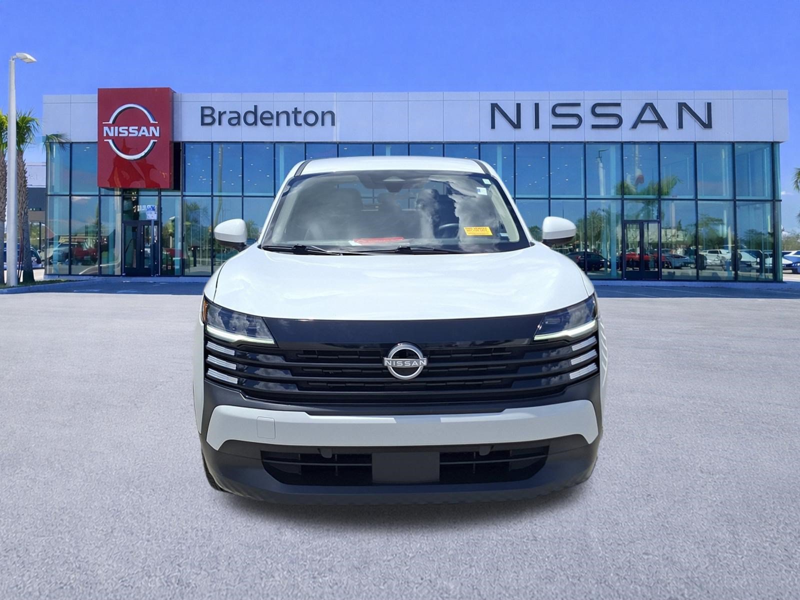 Certified 2025 Nissan Kicks SV FWD image 2