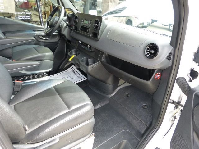 Used 2021 Mercedes-Benz Sprinter 1500 w/ Driver Convenience Package image 28