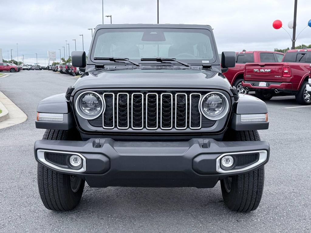 Used 2026 Jeep Wrangler Unlimited Sahara AWD/4WD image 3