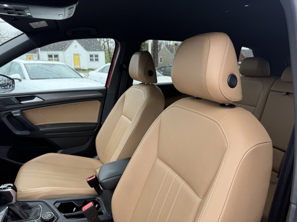 Used 2022 Volkswagen Tiguan SE image 8