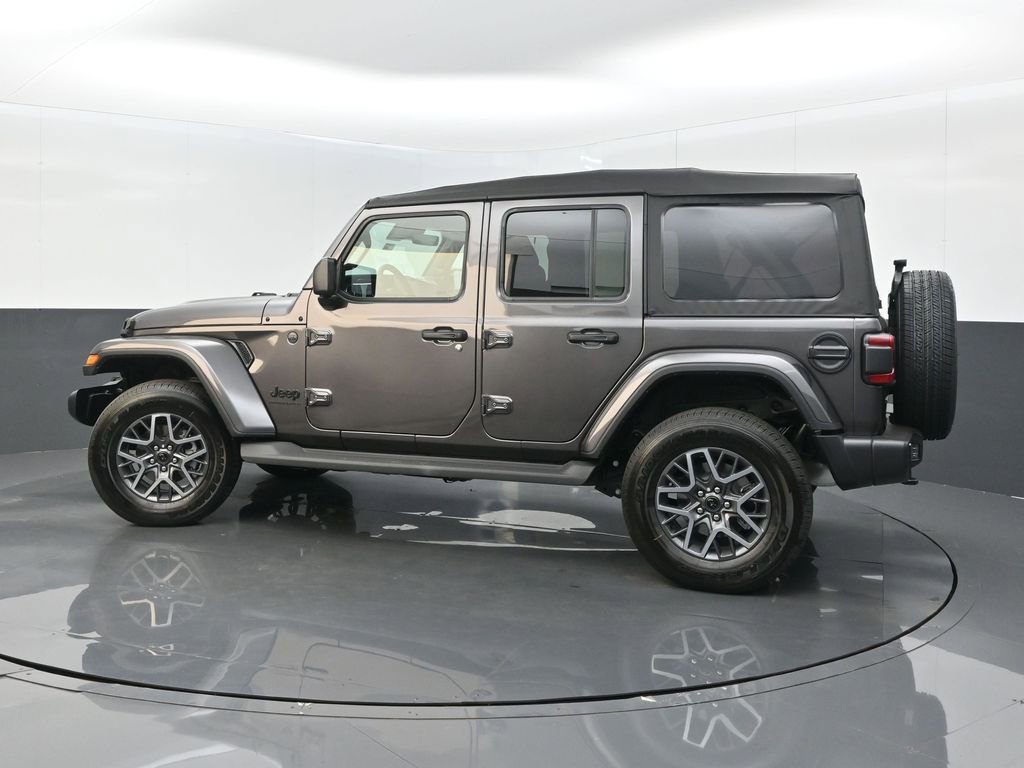 New 2025 Jeep Wrangler Sahara image 5
