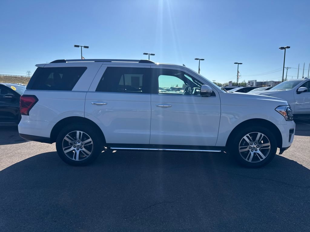 Used 2023 Ford Expedition Limited AWD/4WD image 11