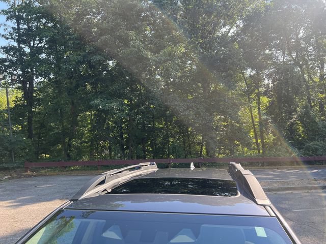 Used 2025 Subaru Outback Premium AWD/4WD image 30