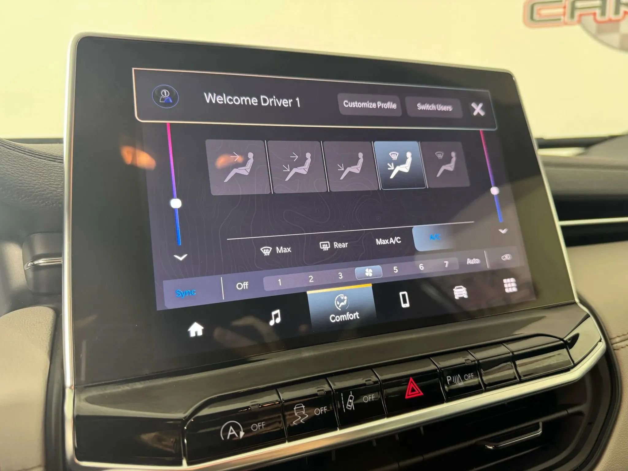 Used 2025 Jeep Compass Limited image 20