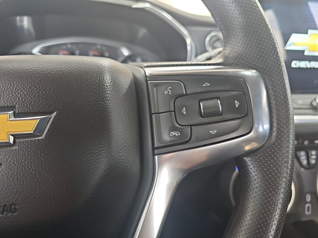 Used 2023 Chevrolet Blazer LT w/ Driver Confidence Package FWD image 17