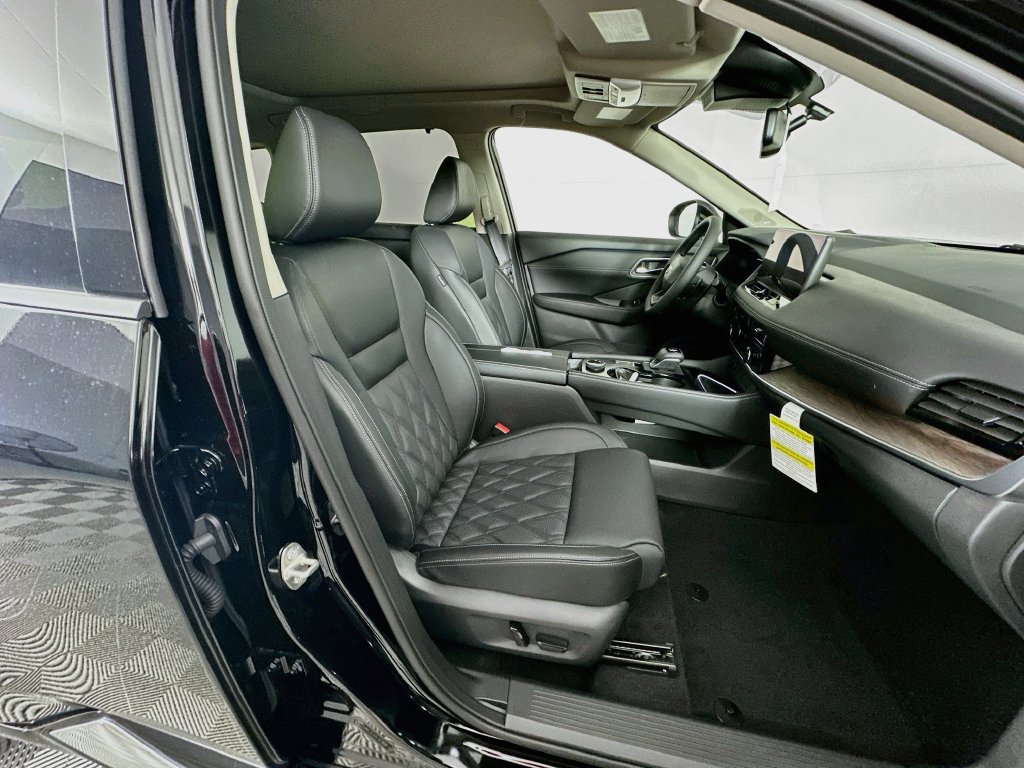 New 2026 Nissan Rogue Platinum AWD/4WD image 37