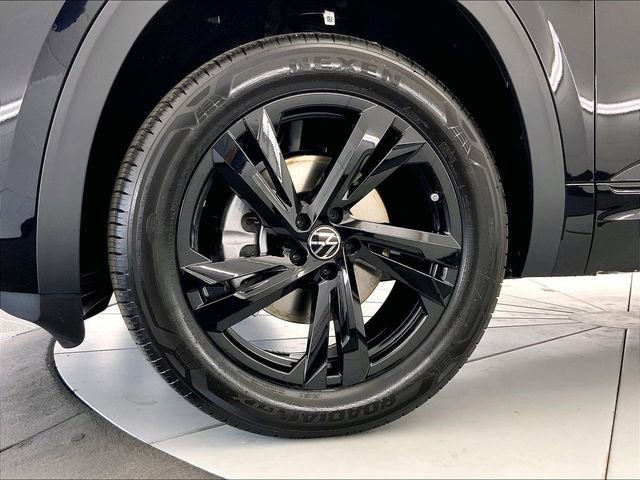 New 2026 Volkswagen Atlas Cross Sport SEL R-Line AWD/4WD image 12