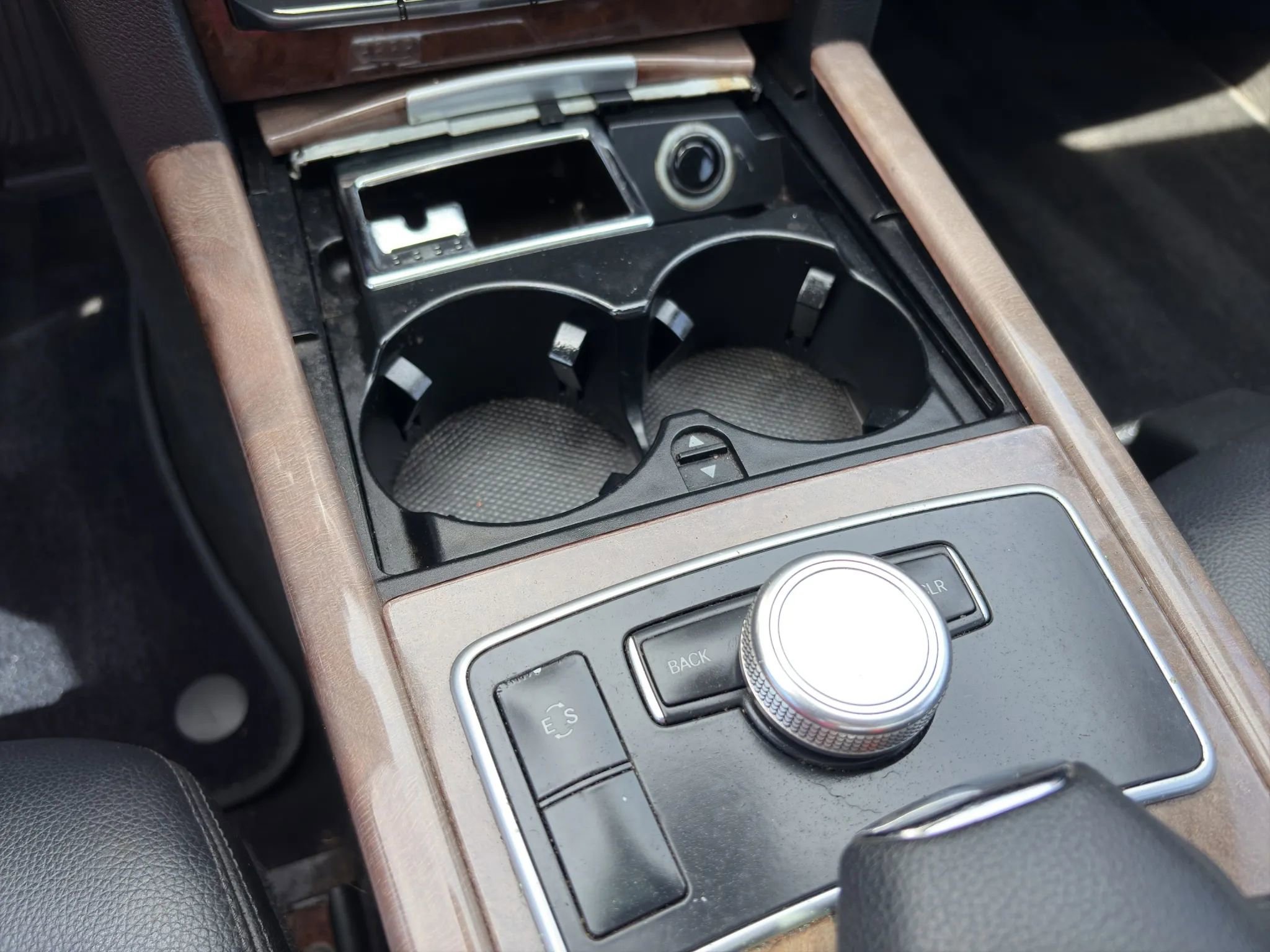 Used 2011 Mercedes-Benz E 350 Sedan image 15