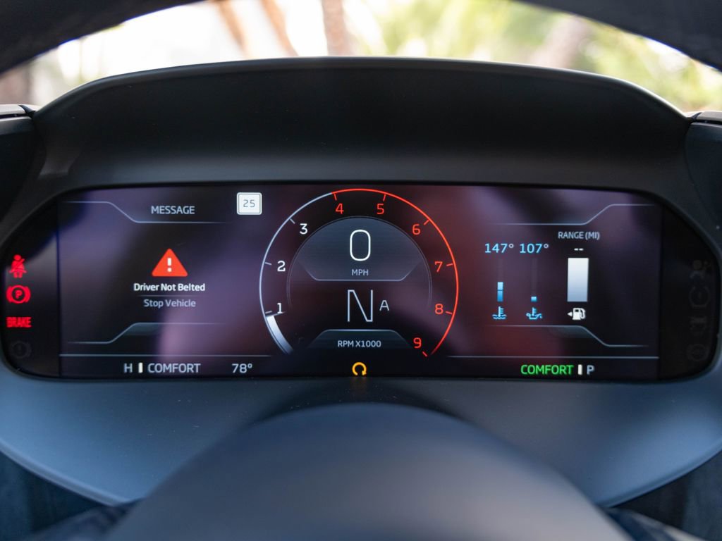 New 2026 McLaren 750S image 10