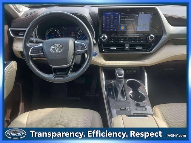 Used 2021 Toyota Highlander Platinum AWD/4WD image 14