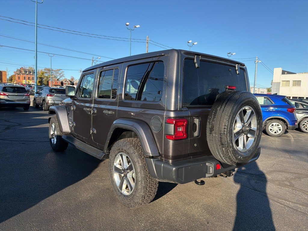 Used 2018 Jeep Wrangler Unlimited Sahara image 5