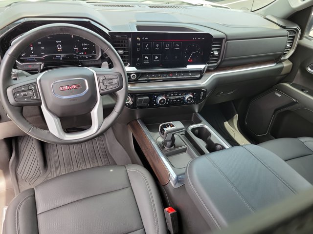 Used 2024 GMC Sierra 1500 SLT w/ SLT Premium Plus Package AWD/4WD image 17