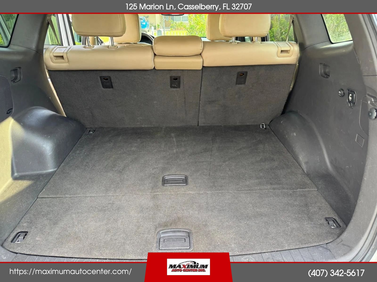 Used 2012 Hyundai Santa Fe Limited w/ Navigation Pkg 4 image 23