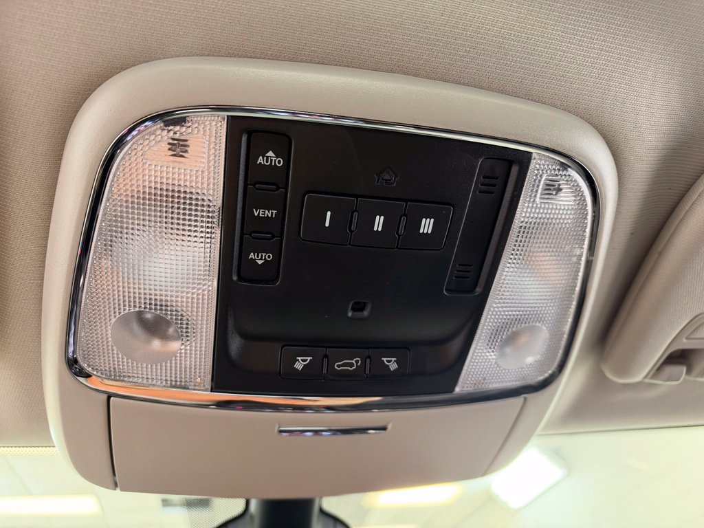 Used 2018 Dodge Durango GT w/ Premium Group AWD/4WD image 16