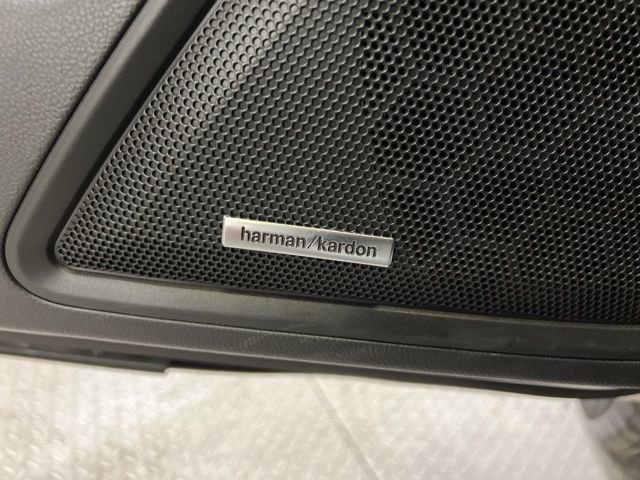 Certified 2025 Subaru Outback Limited image 38