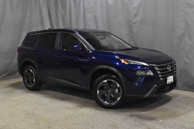Used 2025 Nissan Rogue SV image 4