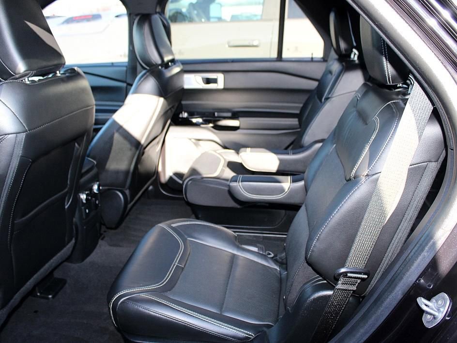 Used 2022 Ford Explorer ST w/ Equipment Group 401A AWD/4WD image 39