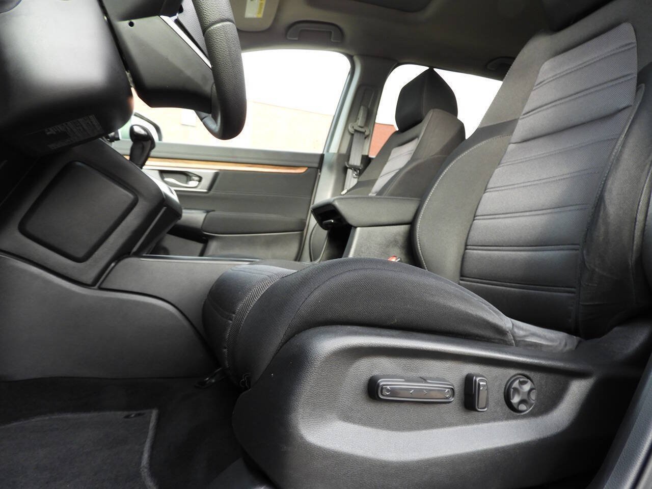 Used 2018 Honda CR-V EX image 15