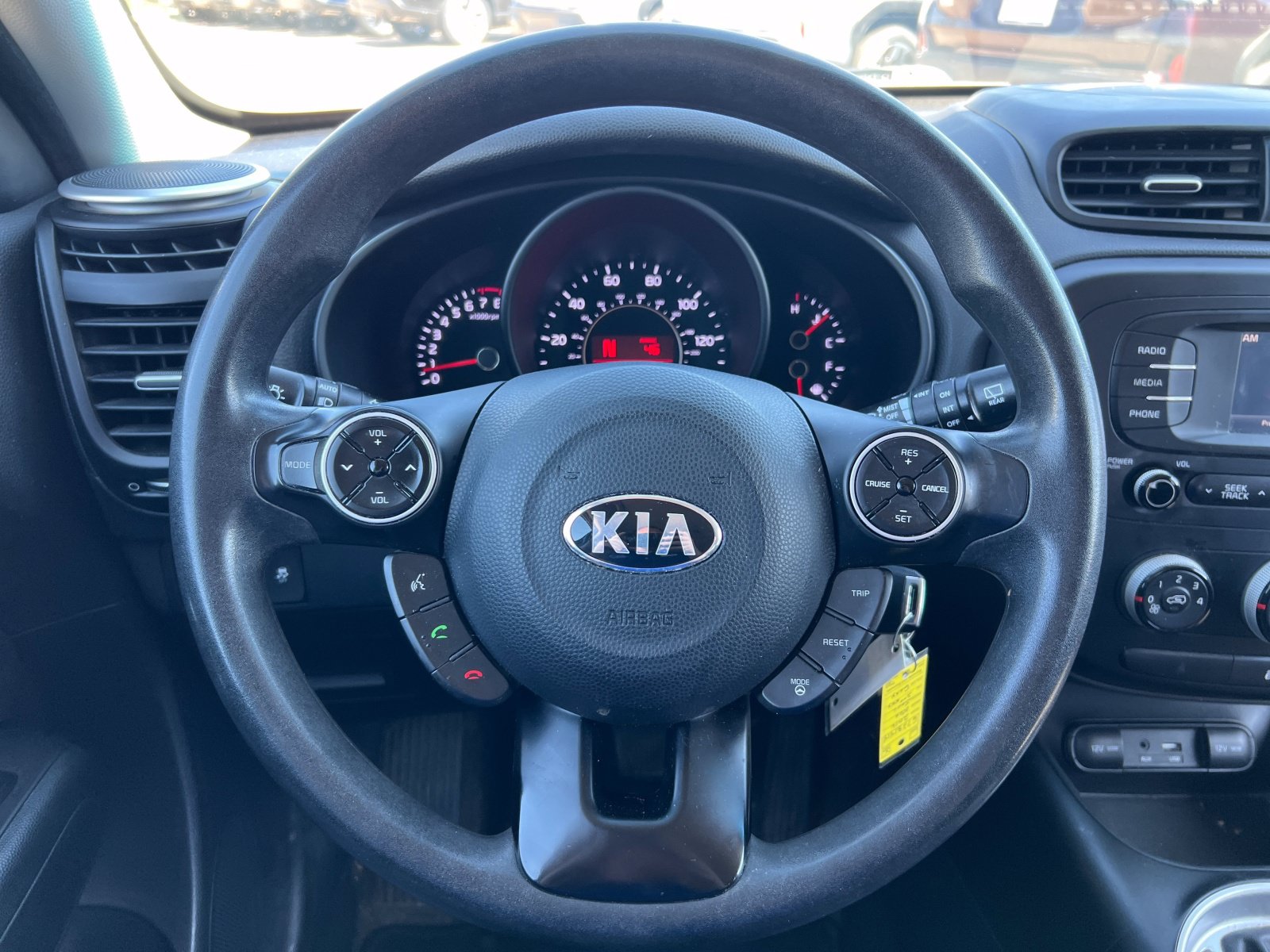 Used 2016 Kia Soul + FWD image 27