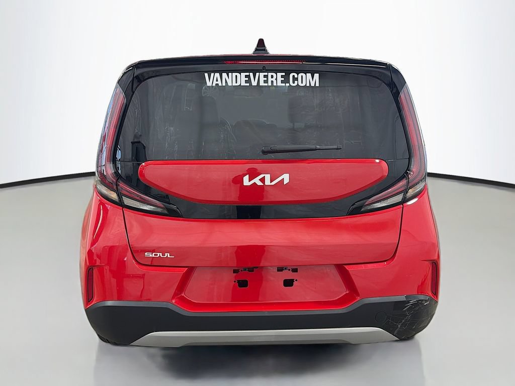 Used 2024 Kia Soul LX w/ Option Group 015 FWD image 9