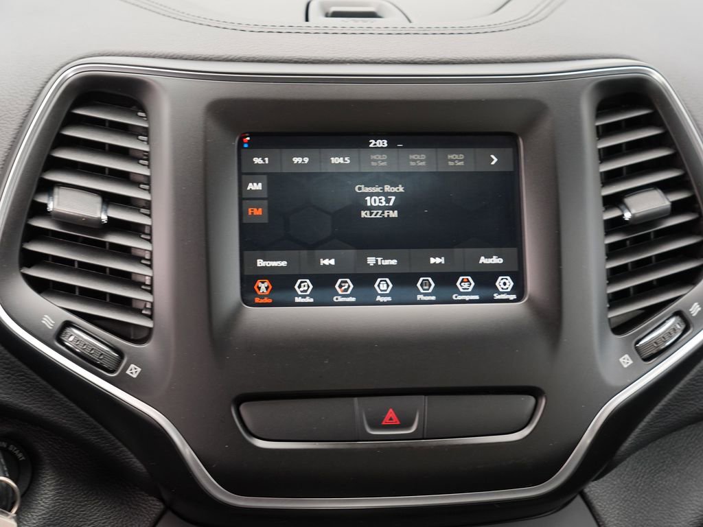 Used 2019 Jeep Cherokee Latitude w/ Popular Appearance Group image 22