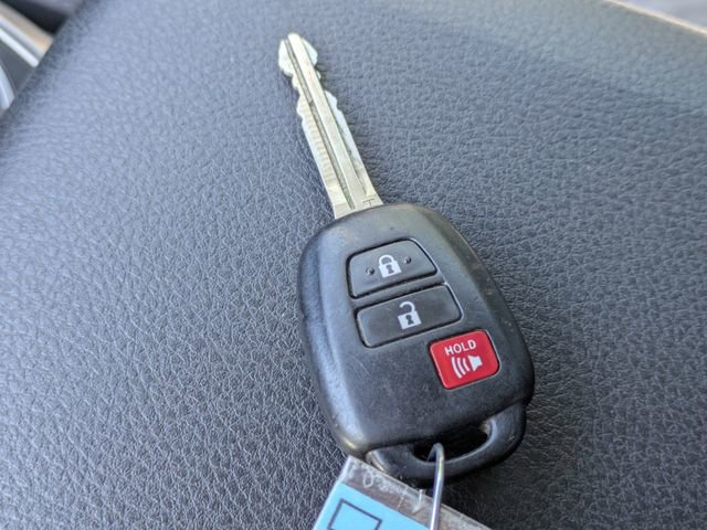 Used 2023 Toyota Tacoma SR5 image 31