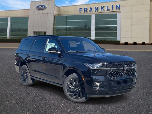 New 2025 Lincoln Navigator Reserve w/ Jet Appearance Package