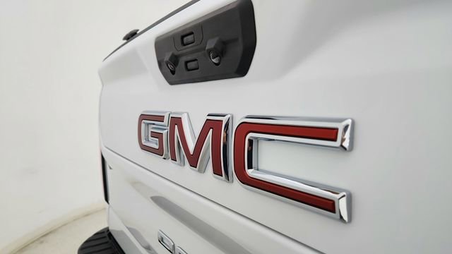 Used 2025 GMC Sierra 3500 Denali w/ Denali Reserve Package image 18