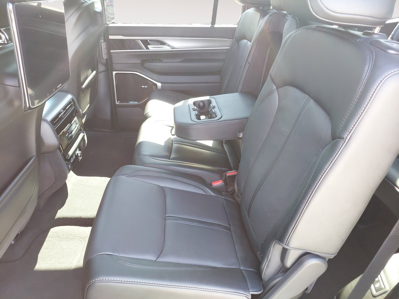 New 2026 Jeep Grand Wagoneer Limited image 24