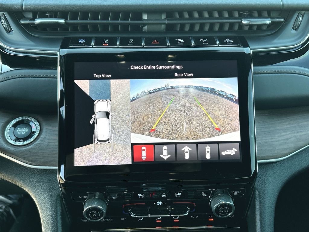 Used 2022 Jeep Grand Cherokee Summit w/ Advanced Protech Group IV image 15