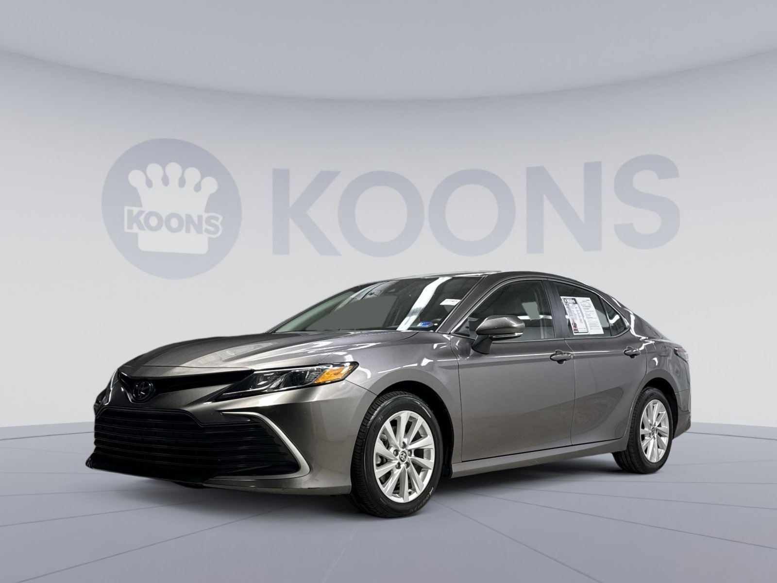Used 2024 Toyota Camry LE image 1
