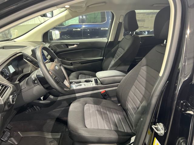 Used 2024 Ford Edge SE AWD/4WD image 9