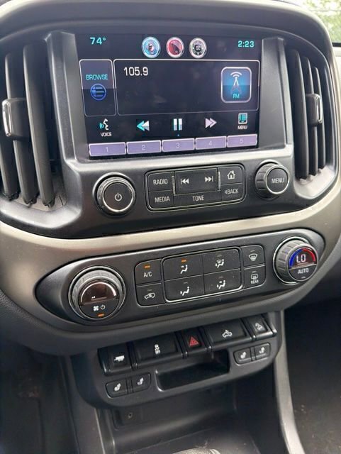 Used 2015 Chevrolet Colorado Z71 AWD/4WD image 15