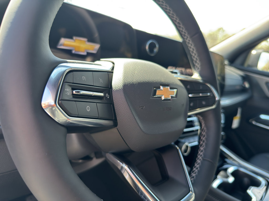 New 2026 Chevrolet Traverse LT FWD image 12