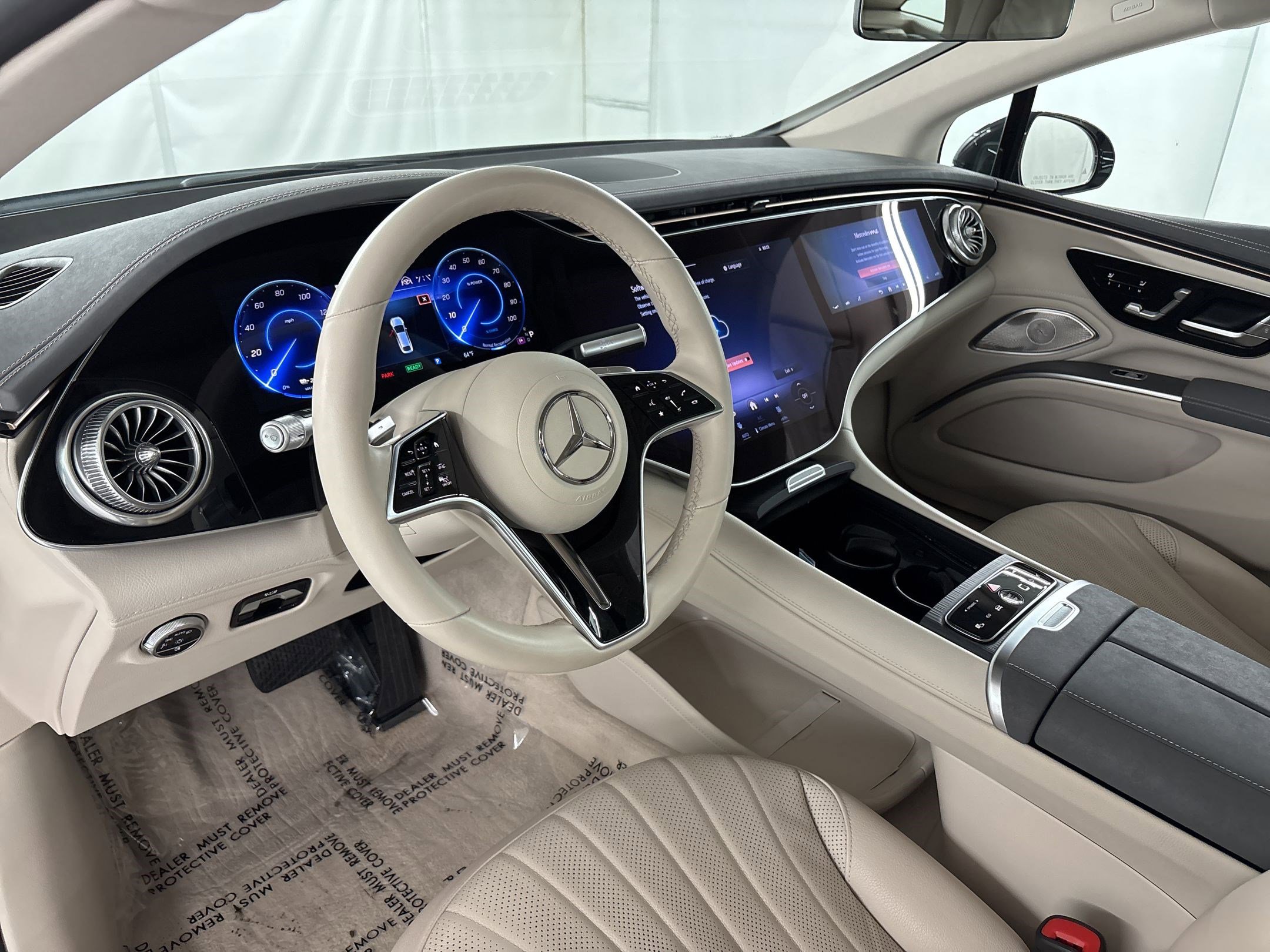 Certified 2022 Mercedes-Benz EQS 580 4MATIC Sedan image 4